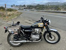 Led KAWASAKI W650 2000 Green/Cream Custom combination of the chrome bezel on a black 7" bucket. Thanks Tony! Tuning